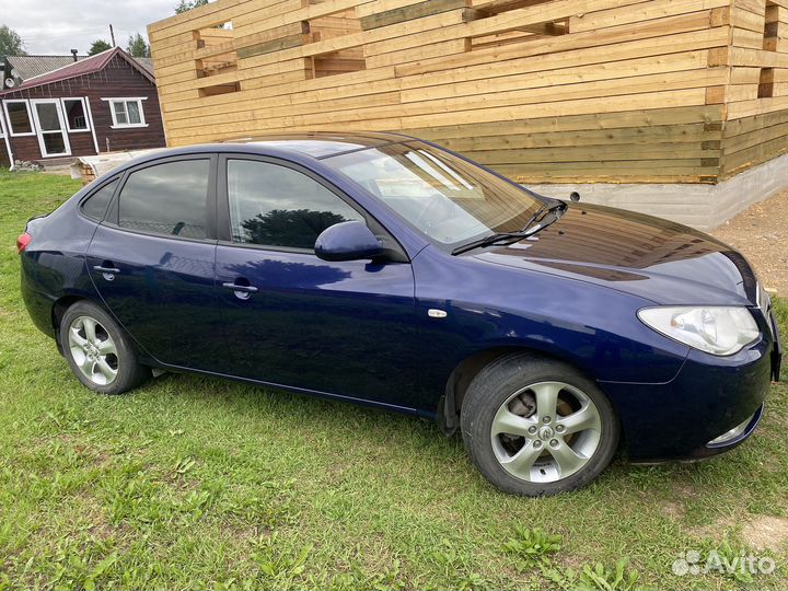 Hyundai Elantra, 2008