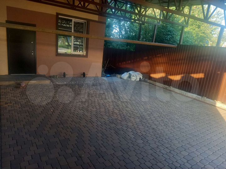 Дом 190 м² на участке 3 сот.