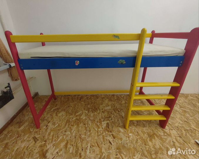 Продам кровать