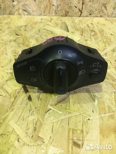 Кнопка регулировки света Audi A4 B8