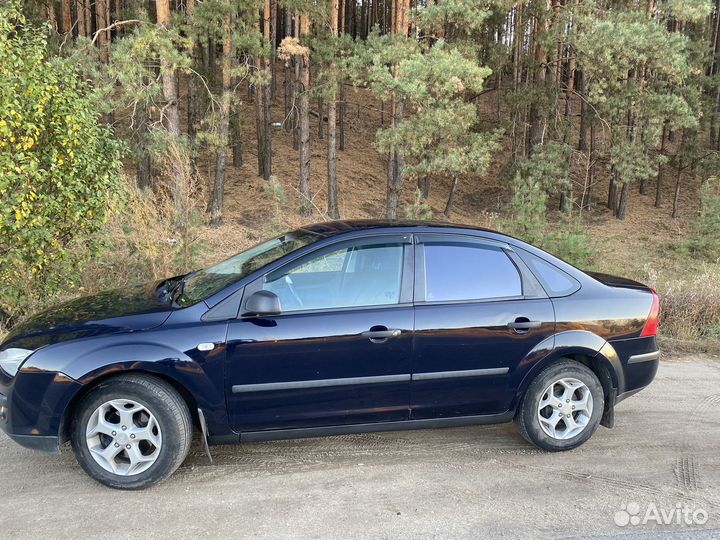 Ford Focus 1.4 МТ, 2005, 253 660 км