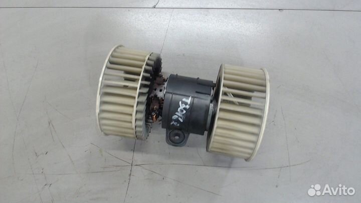 Двигатель отопителя Land Rover Range Rover 3 (LM)