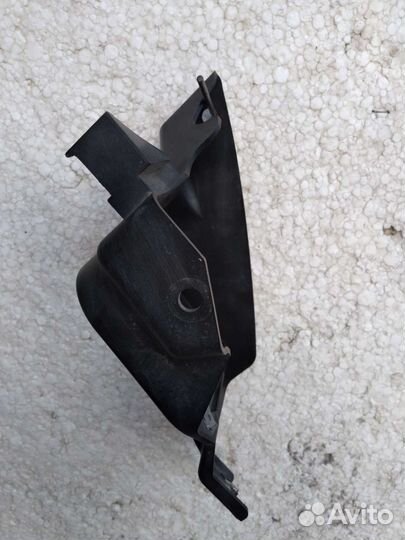 Кронштейн крепления противотуманки к бамперу