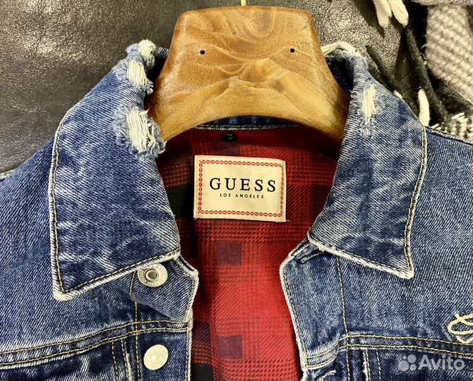 Джинсовая куртка Guess