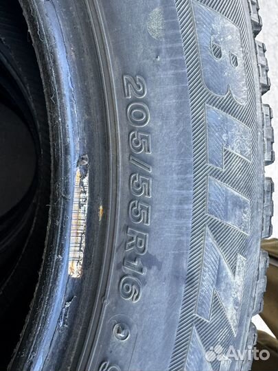 Bridgestone Blizzak VRX 205/55 R16