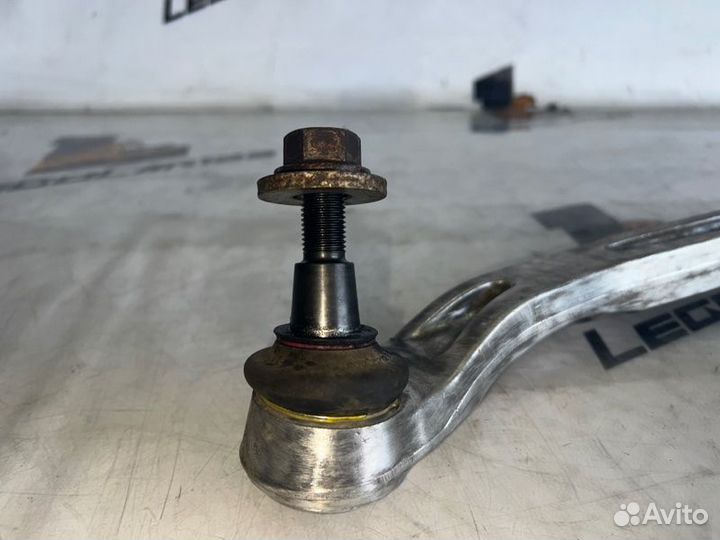 Рычаг подвески нижний передний левый Audi A6 CDY