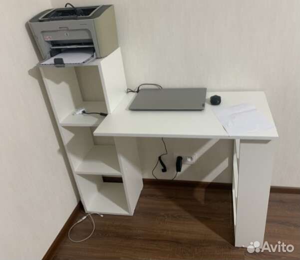 Стол компьютерный новый белый
