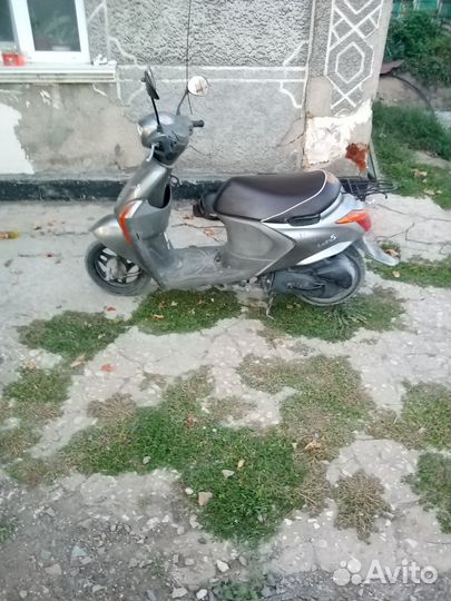 Скутер suzuki lets 5