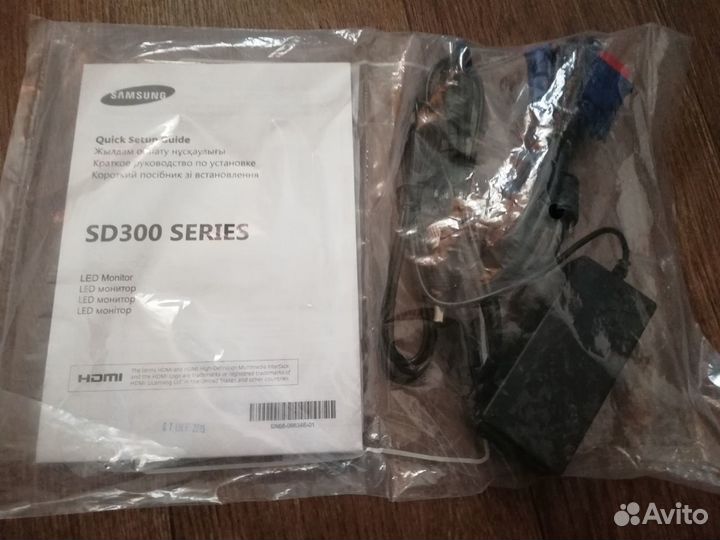 Кабели питания и vga для Samsung SD300 series