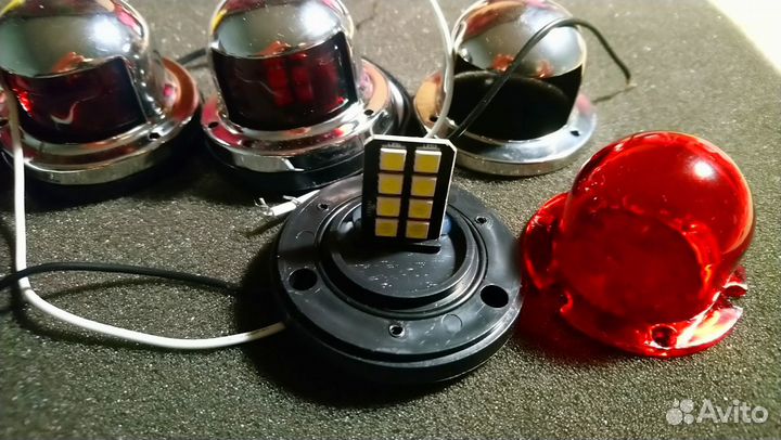 Красные светодиодные фонари