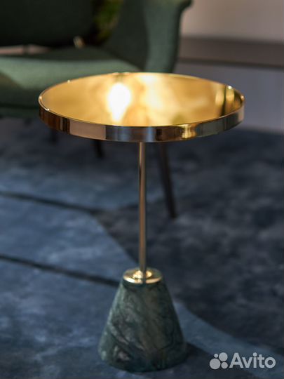 Кофейный столик из стекла и мрамора