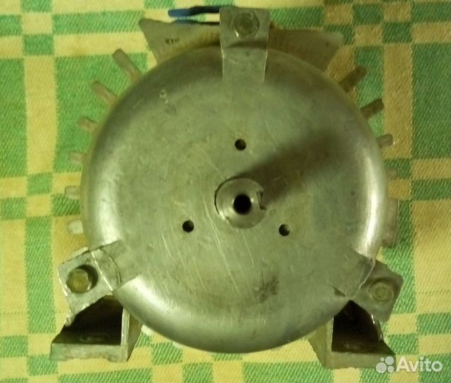 Двигатель тип 4аам63В4