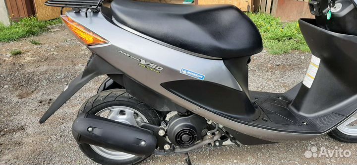 Suzuki address v50