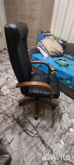Компьютерное кресло
