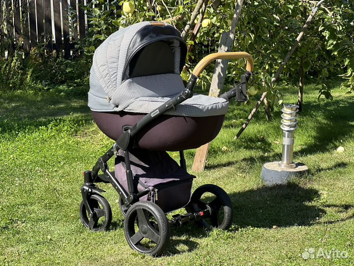 Коляска retrus 2в1 с креплениями для автолюльки