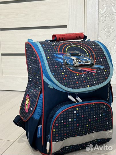 Рюкзак школьный