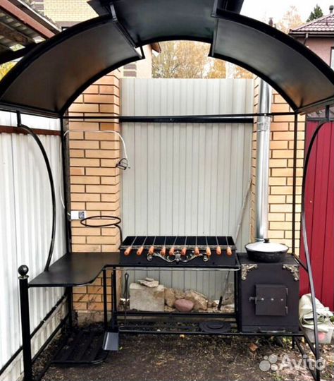 Мангал с крышей