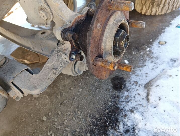 Задняя ступица hyundai accent 1