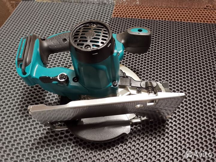 Дисковая пила Makita LXT DSS610Z