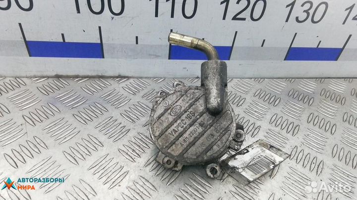 Насос вакуумный Mercedes-Benz Vito W638 2000