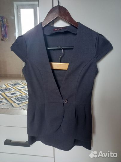 Школьный костюм