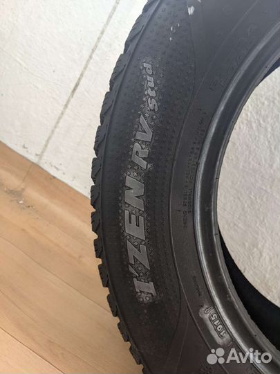 Kumho I'Zen RV Stud KC16 225/65 R17 106T