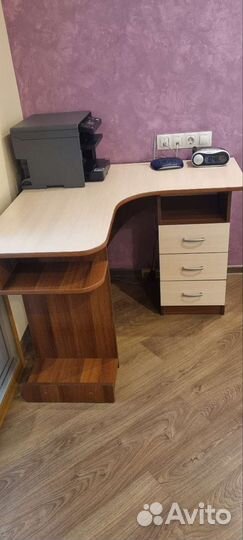Компьютерный стол