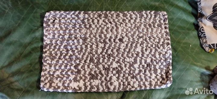 Коврик ручной работы)