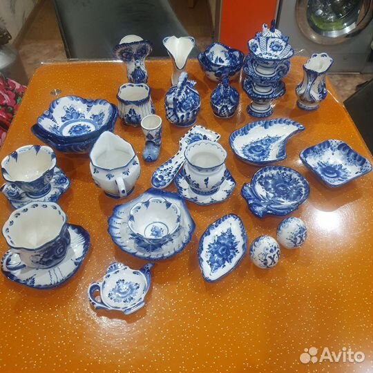Коллекция посуды гжель