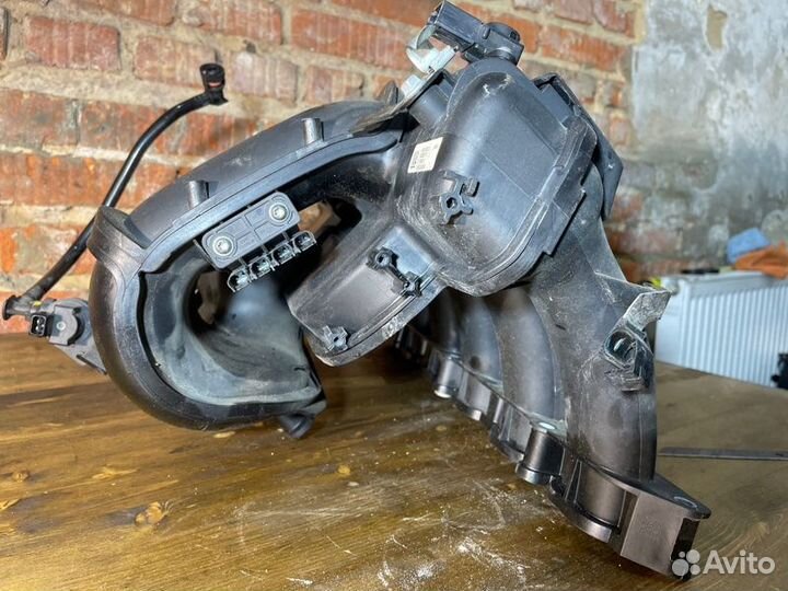 Коллектор впускной Bmw 5 E60 N52B30 AF 2006