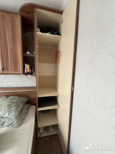 Спальный гарнитур