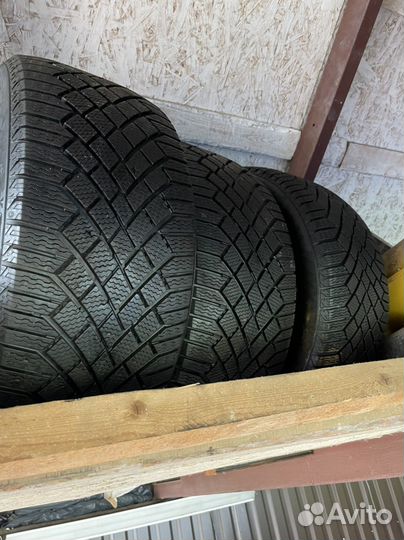 Continental ContiVikingContact 7 SUV 275/45 R20
