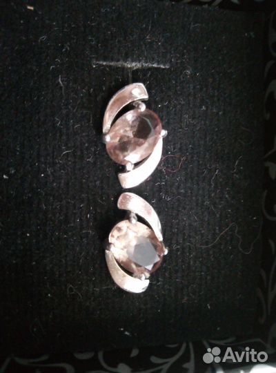 Серебряные серьги с султанитом