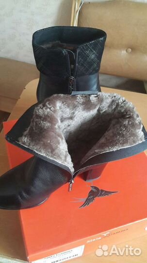 Сапожки женские