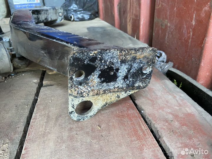 Фаркоп тойота land cruiser 100