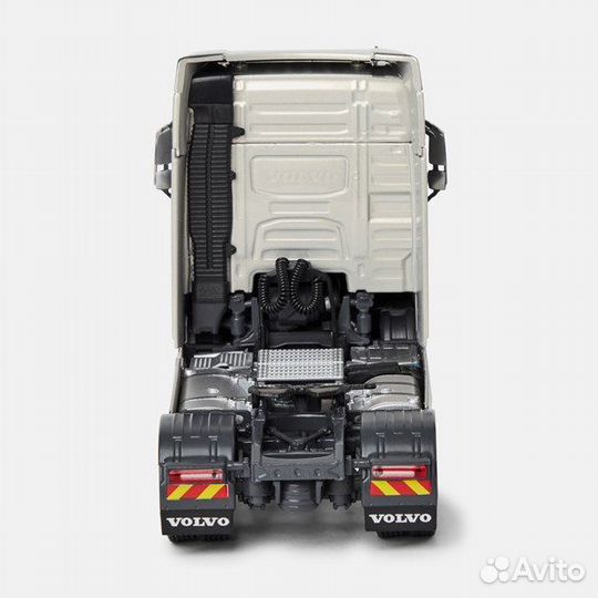 Модель Volvo FH 1:43 Eligor