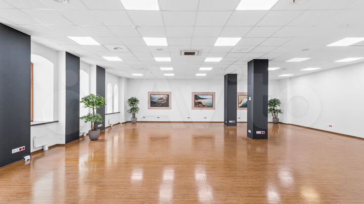 Сдам офисное помещение, 370.5 м²