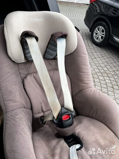 Детское кресло Maxi cosi Pearl с базой Iso-Fix