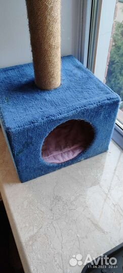 Домик для кошки с когтеточкой бу
