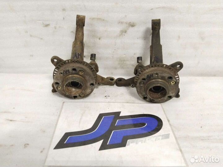 Кулаки поворотные Chery Amulet A15