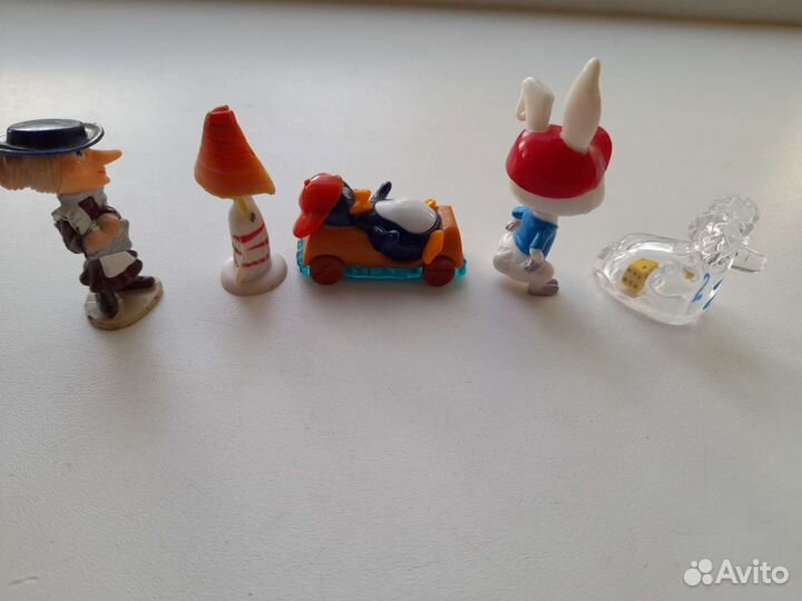 Игрушки из киндера