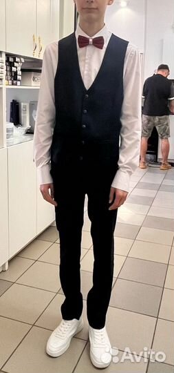 Мужской костюм тройка