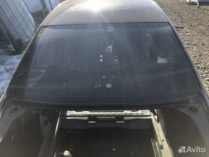 Стекло заднее (Volkswagen Passat)