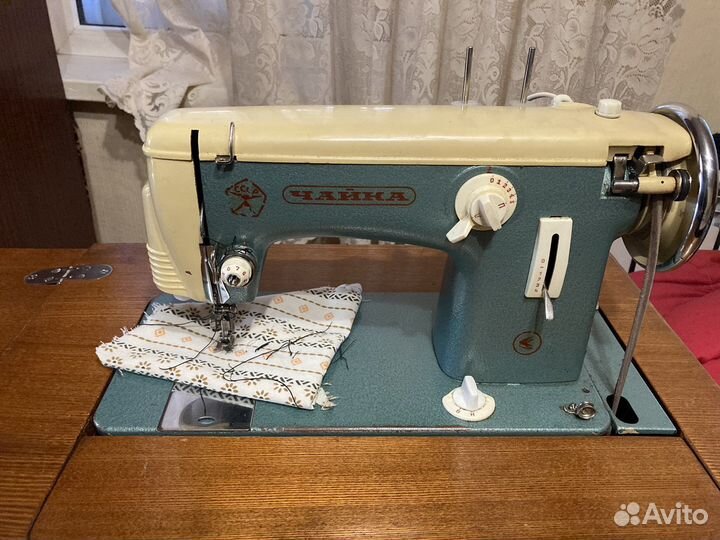 Швейная машина чайка