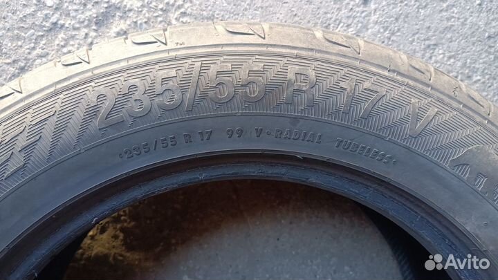 Gislaved Nord Frost V 235/55 R17 99V