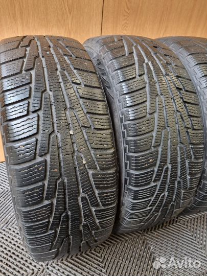 Nokian Tyres Hakkapeliitta R 235/60 R17