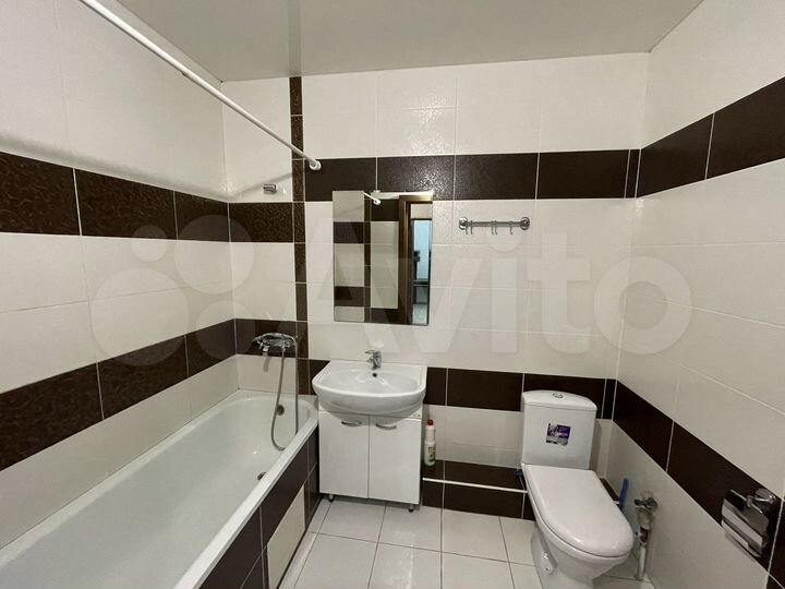 1-к. квартира, 43 м², 1/15 эт.