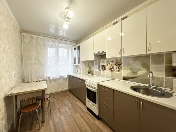 2-к. квартира, 60 м², 3/5 эт.