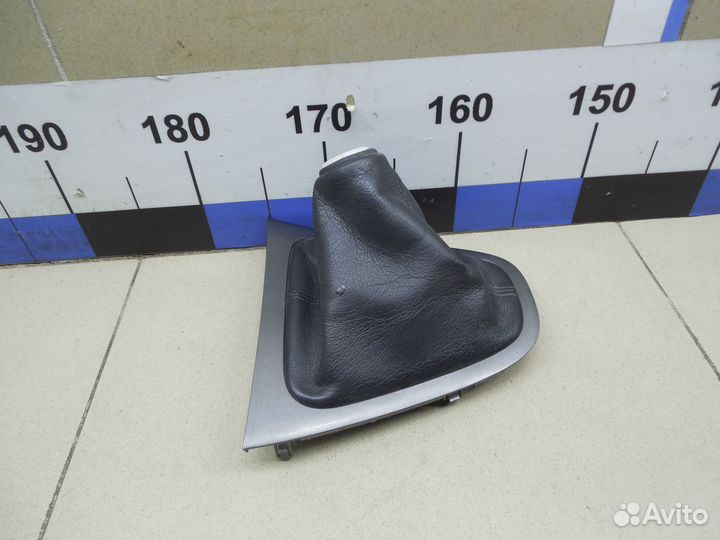 Накладка декоративная Auris (E15) 2006-2012