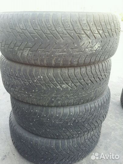 Nokian Tyres Hakkapeliitta 8 SUV 235/60 R18